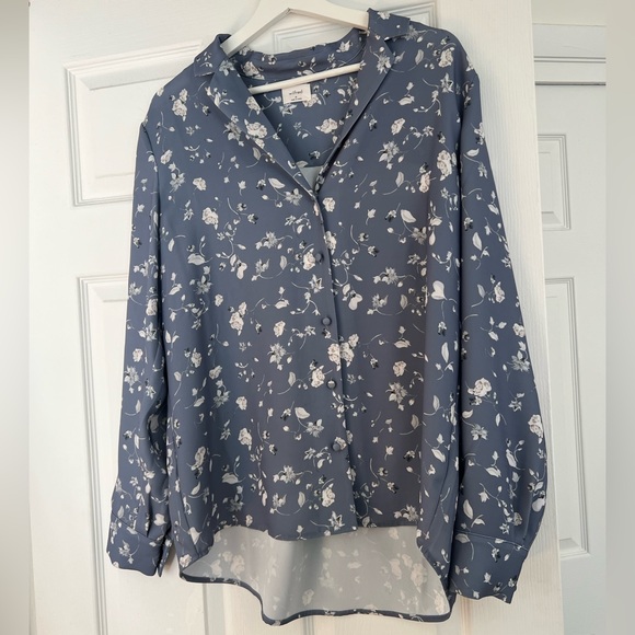 Aritzia Tops - Aritzia dusty blue button up blouse
